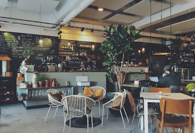 Cafés & coffee